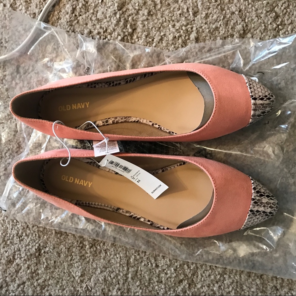 Old Navy coral and snake print flats, 8.5